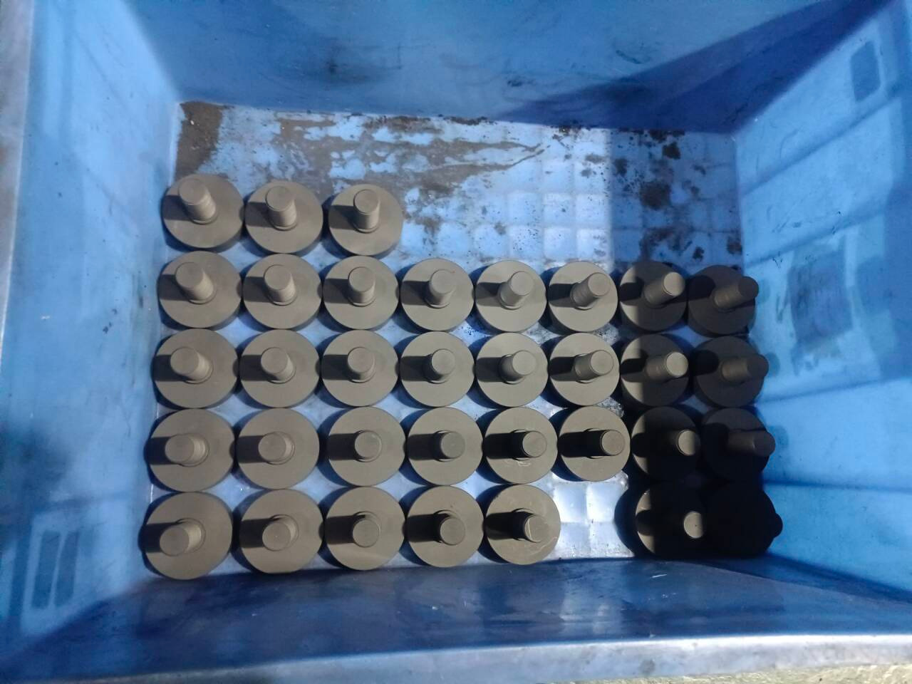 石墨螺栓